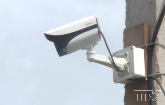Hệ thống các mắt camera giám sát 